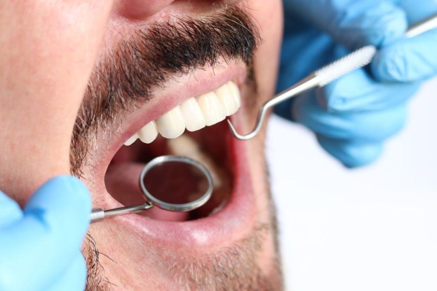 Analyse & Beratung - So läuft die Behandlung deines Zahnersatzes bei Dr. Petry & Tuschen in Bad Soden ab